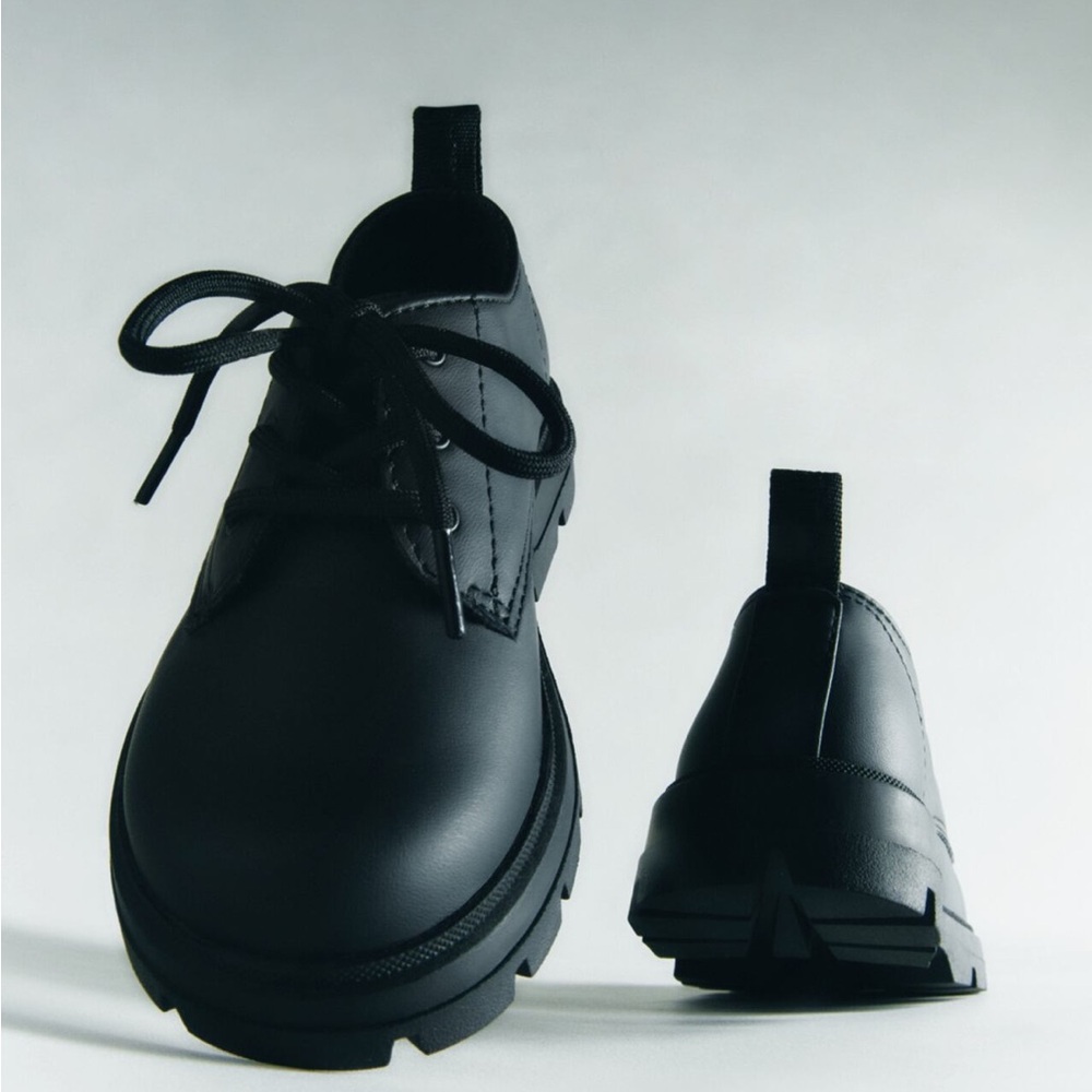 Zara - boy - Derby Shoes/oxford. NWT